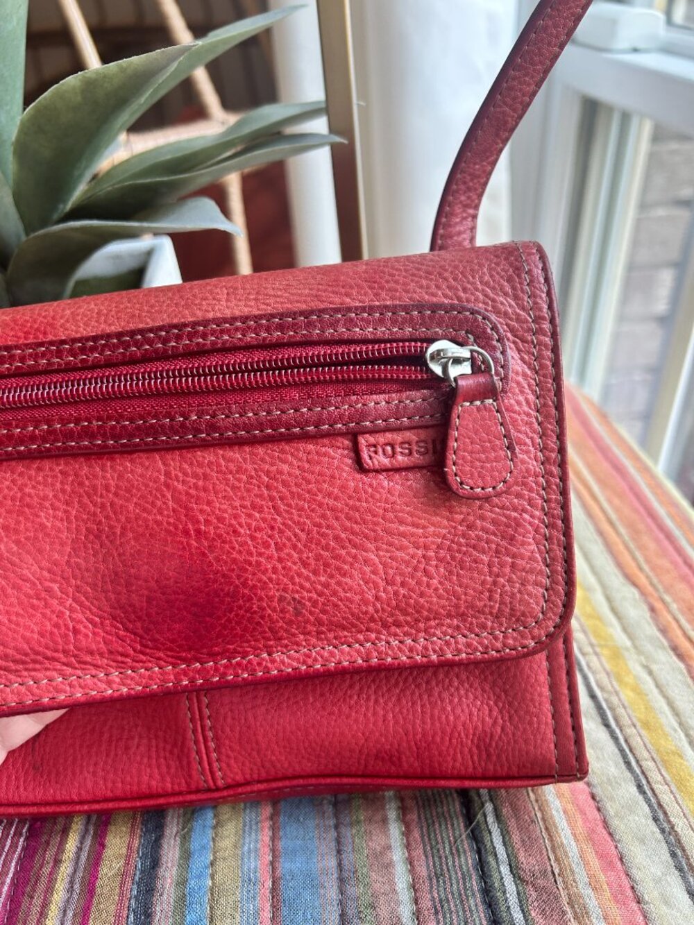 Fossil Red Pebbled Leather Crossbody Wallet Y2K Utility Chic - Picture 4 of 8